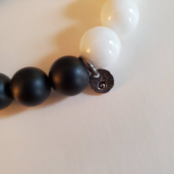 OHM Beads "Oneness" Stretch Bracelet - Onyx and Mother of Pearl - Picture 3 of 13